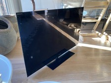 Sony 40” 3D TV & 3 Pairs of 3D Glasses (KDL - 40NX713) PLUS 4 X 3D Blu-rays!!