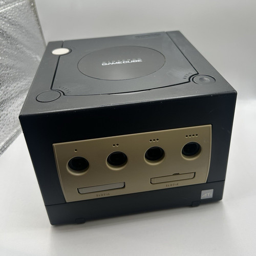 Nintendo gamecube console - nintendo,