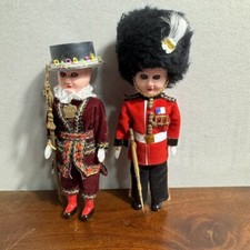 Vtg British Yeoman Beefeater & Queen's Palace Guard Drummer Sleepy Eye Doll Set