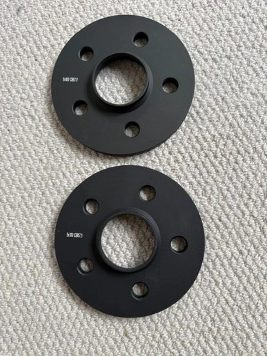 Pair 10mm black hubcentric - pair,