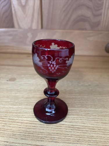 Small red bohemian cordial - red,