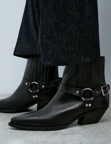 Zara woman black - £99.99,