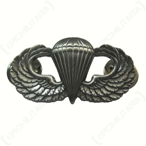 Paratrooper wing badge - paratrooper,