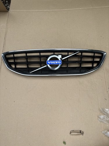 Volvo v40 front - volvo, grille