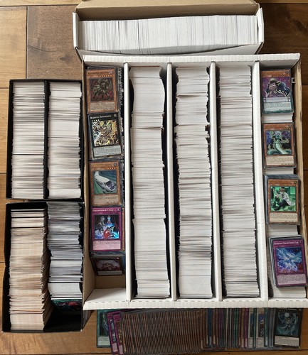 Yugioh 200 all holo cards - all,