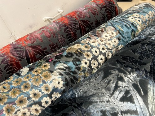 Floral sculptured velvet - floral,