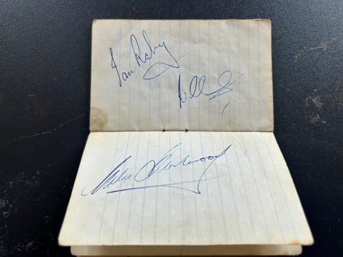Autograph book signed jim - book,