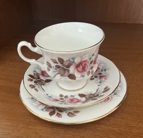Vintage queen anne - vintage,