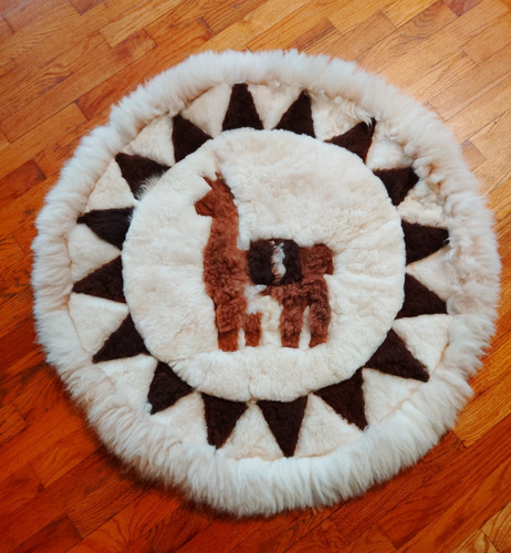Peruvian llama fur round - llama,