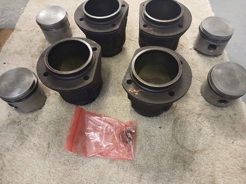 Aircooled barrel and piston - barrel,