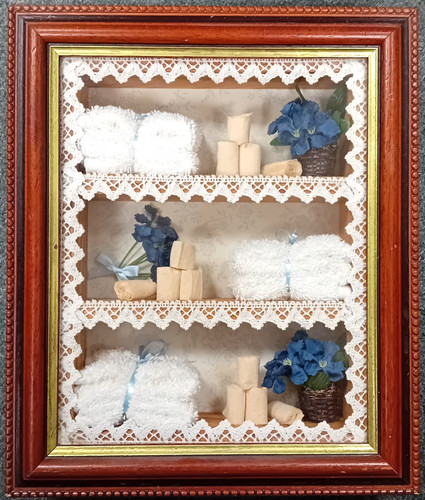 Quirky shadow box - shadow, diorama