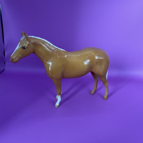 Beswick palomino horse - beswick,