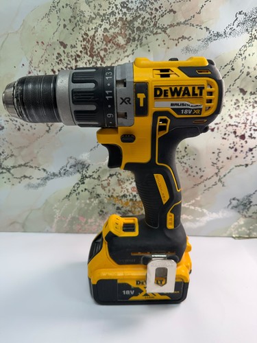 Dewalt combi drill dcd796 - dewalt,
