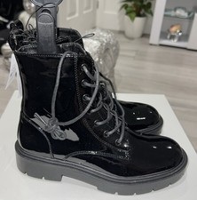 Primark Ladies/Girls Black Patent Shiny Lace Up Boots Size UK 3