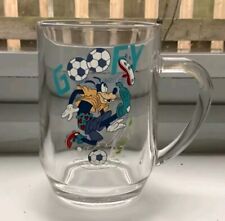 Vintage Disneyland Paris Resort Exclusive Goofy Football Pint Glass Tankard 