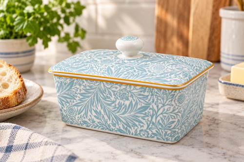 Ceramic butter dish with - butter,