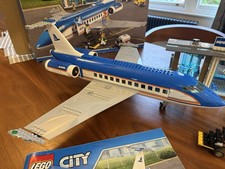 LEGO 60104 City Airport Passenger Terminal & Plane with box and all instruction