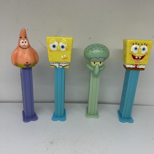 Pez dispensers set - dispensers, sponge