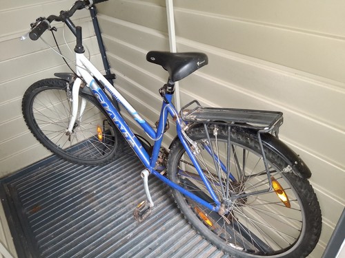 Giant boulder mountain bike - mountain, 19
