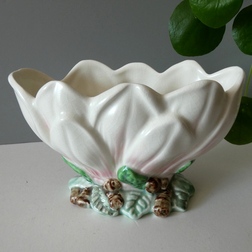 Vintage sylvac magnolia - vintage, mantle
