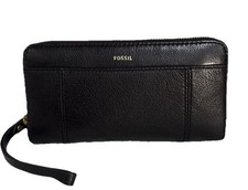 ⭐️Fossil “Jori” Ladies Large Leather Zip Around Purse With Wrist Strap⭐️