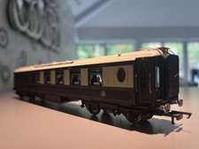 Hornby R4251.OW The "Devon Belle" wood-sided Pullman coach pack Ltd Edition