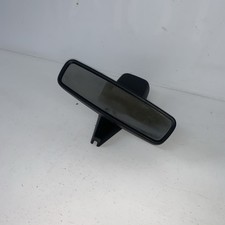 Automatic blinding mirror