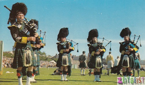 Pipe band highland - pipe,
