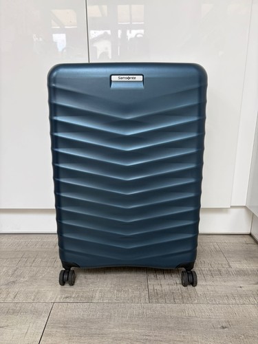 Large hard samsonite - large,