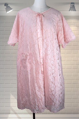 Vintage 1960s pink - vintage, lace