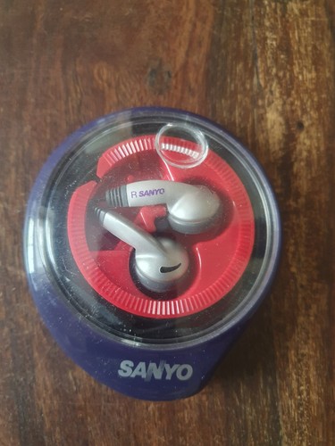 Vintage sanyo wired - vintage, earphones