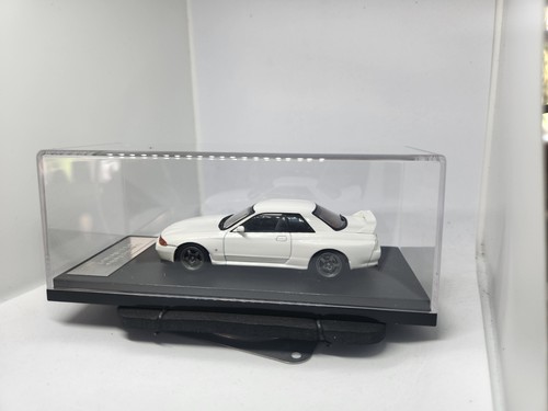 Scale model nissan - scale,