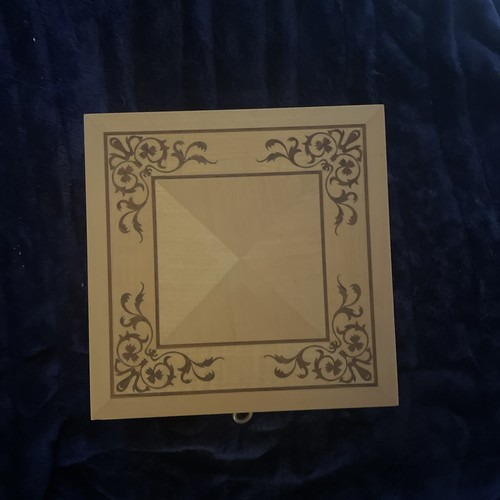 Jewellery trinkets box - jewellery/trinkets,