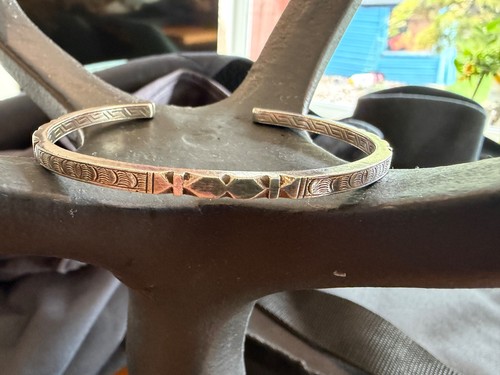 Navajo surfer tribal nomad 925 - surfer,