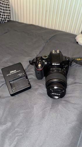 Nikon d5200 1mp slr camera - slr,