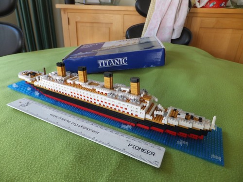Jinui m2027 titanic building - m2027,