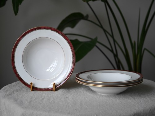 Royal worcester medici ruby - worcester,