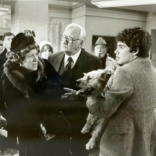 Vintage 1984 polly holliday - vintage,