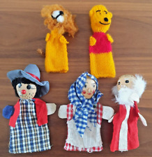 5x Vintage Finger Puppets Winnie the Pooh Lion Scarecrow etc Wooden Heads   P189