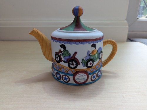 Christopher wren circus teapot - christopher,