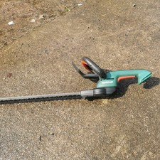 Qualcast 18v cordless hedge - 18v,