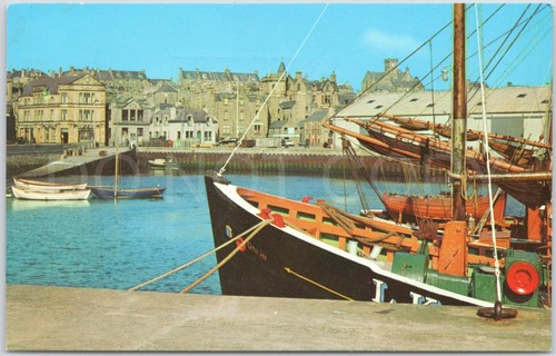 Lerwick harbour boats vintage - harbour,