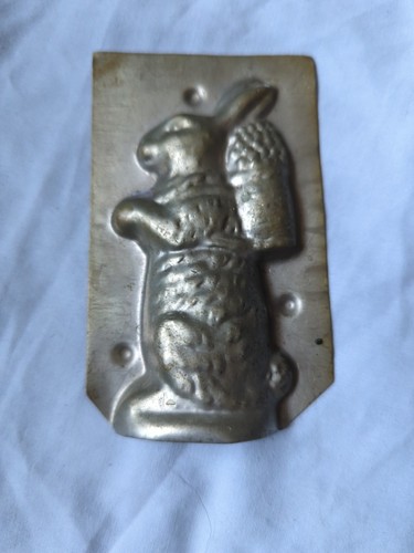 Antique metal bunny - antique,