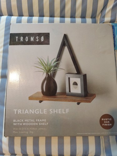 Triangle hanging shelf rustic - triangle,