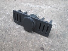 2001 - 2006 VAUXHALL CORSA C 12V ACCESSORY SOCKET FOR CENTRE CONSOLE