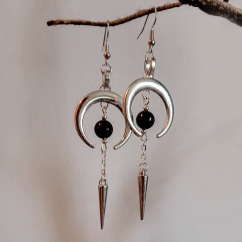 Gothic large black onyx - black,
