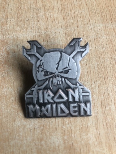 Iron maiden pin badge - pin,