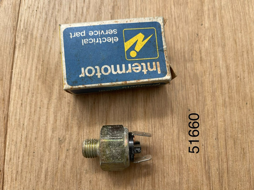 Peugeot 204 404 renault - 3, 8