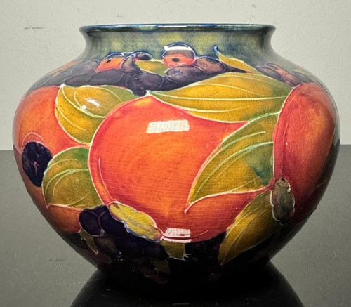 William moorcroft vase - moorcroft,