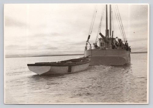 Vintage photo tug boat ferry - photo,